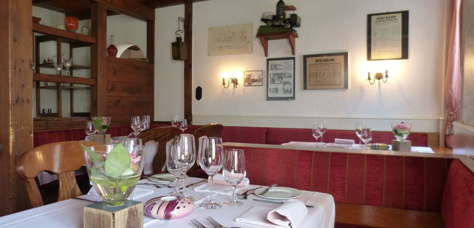 Das gemütliche Ambiente des Restaurants Rigi-Stübli im Hotel Rigi Vitznau.